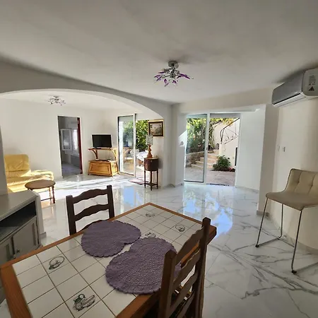 Les Rosieres Maxime-golf De Saint Tropez, Climatisee Lejlighed *