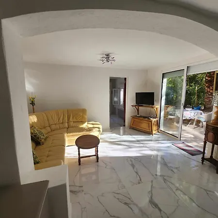 Apartment Les Rosieres Maxime-golf De Saint Tropez, Climatisee Sainte-Maxime